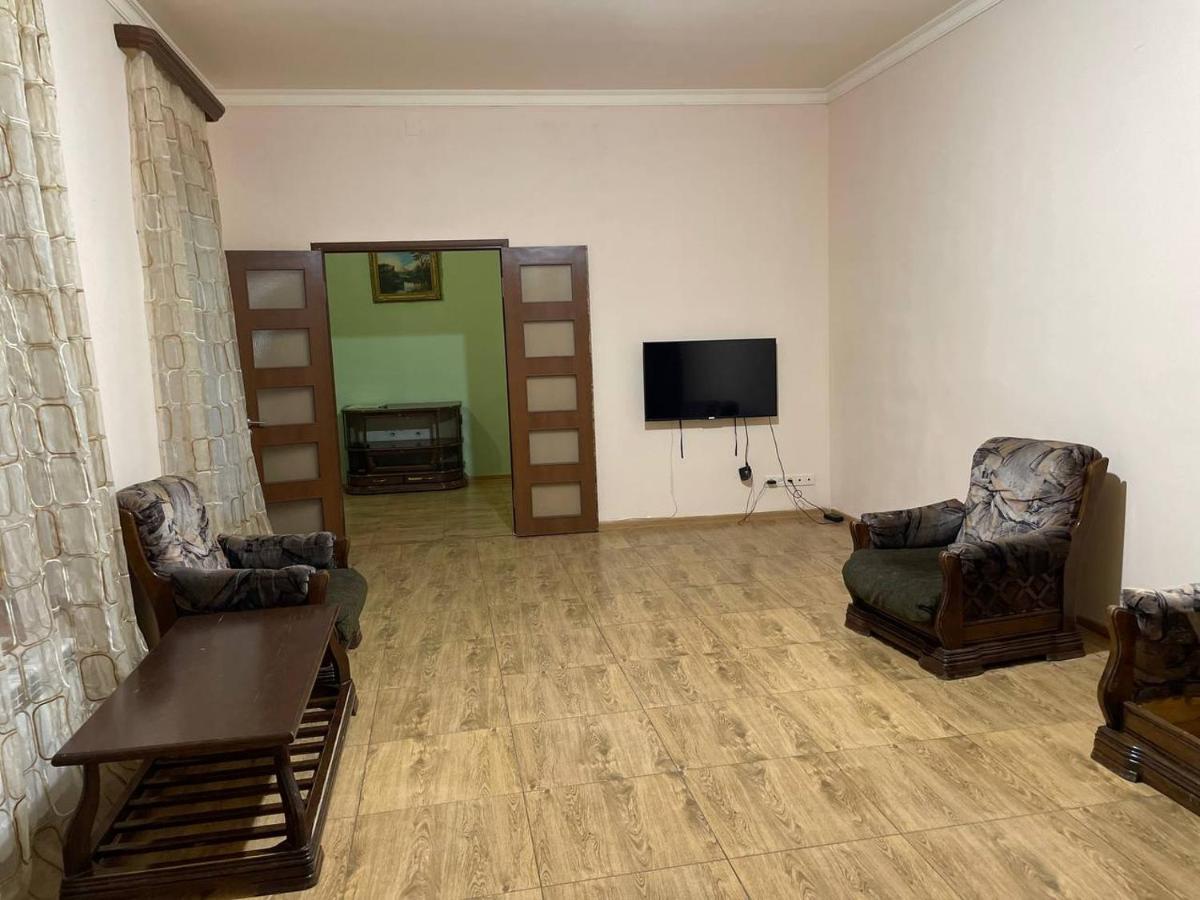 House 56 Hotel Yerevan Exterior photo