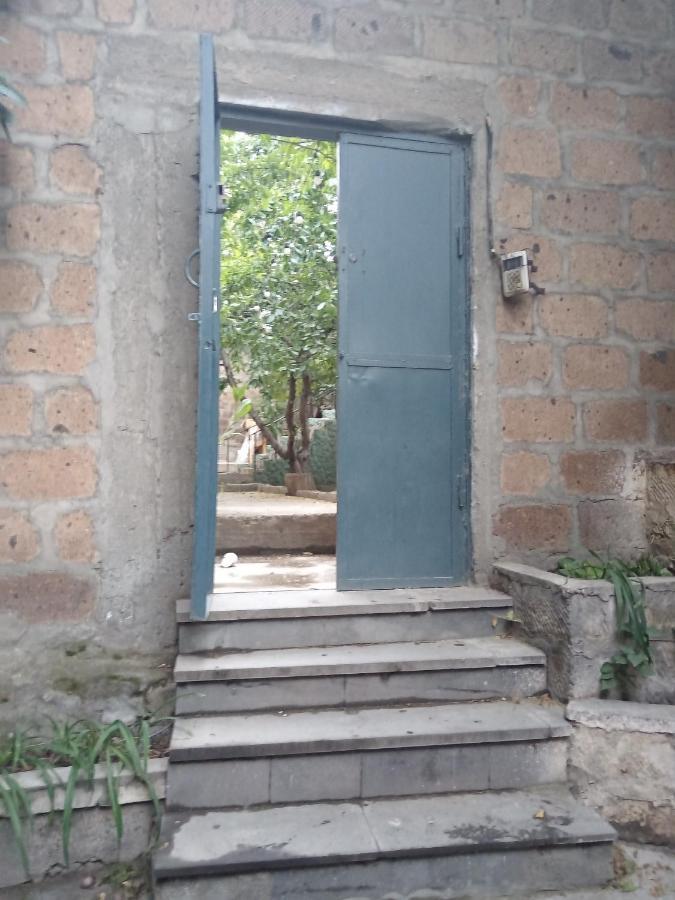 House 56 Hotel Yerevan Exterior photo